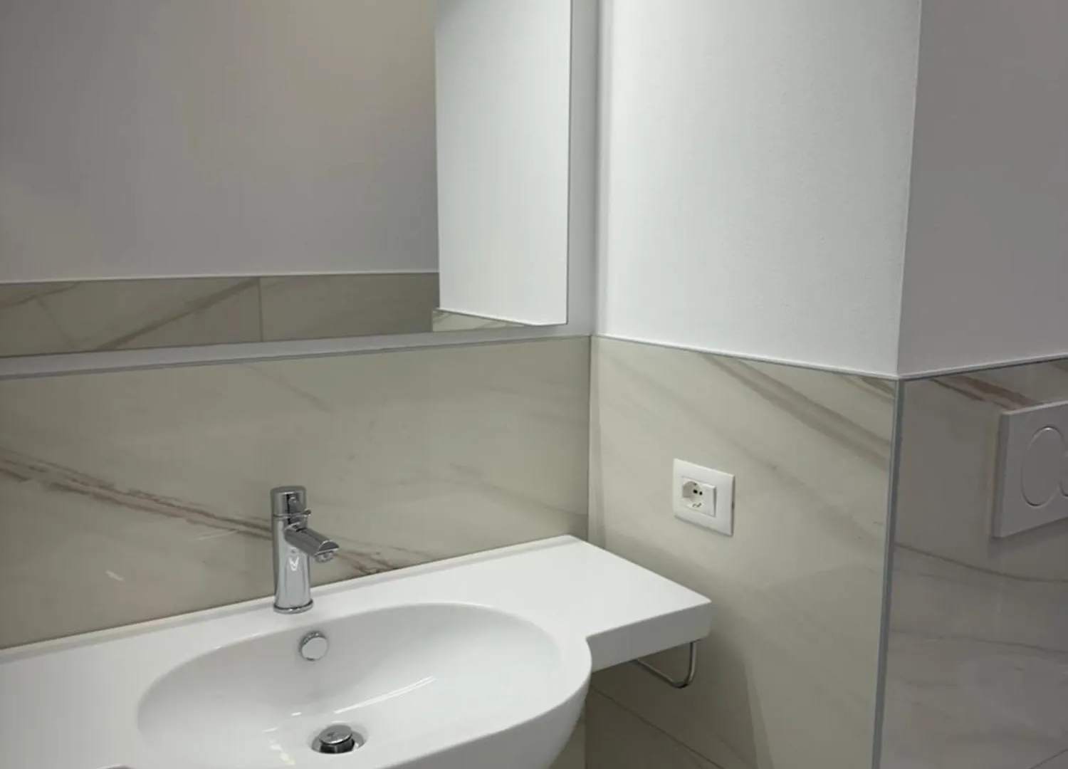 Beach Palace With Small Swimming Pool, Private Beach, Parking Lido di Jesolo