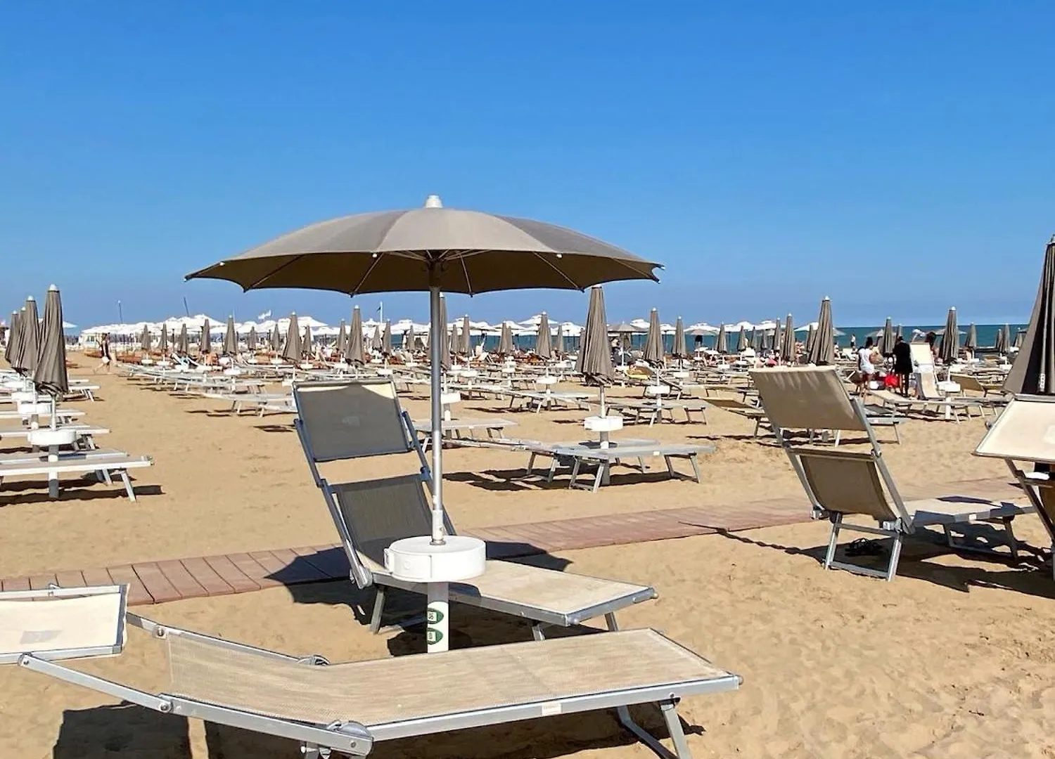 Apartament Beach Palace With Small Swimming Pool, Private Beach, Parking Lido di Jesolo Włochy